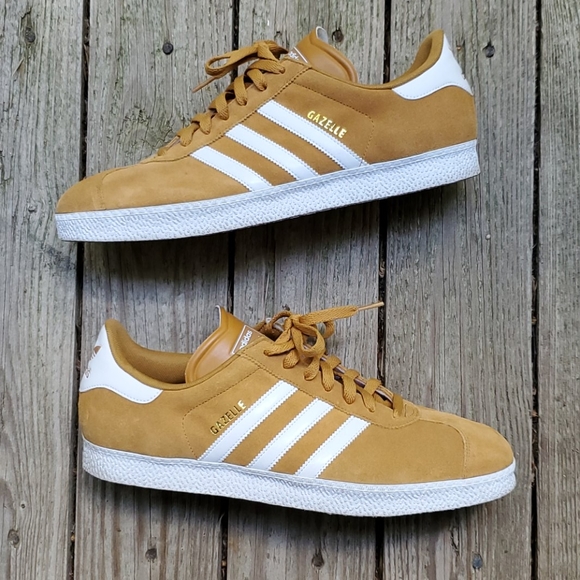 adidas Other - 🚨🚨SOLD🚨🚨Adidas Gazelle II Wheat  Metallic Gold